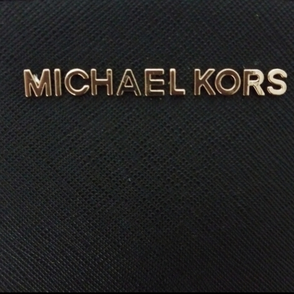 NWT MICHAEL KORS LEATHER CINDY DOME CROSSBODY BAG - Picture 2 of 7